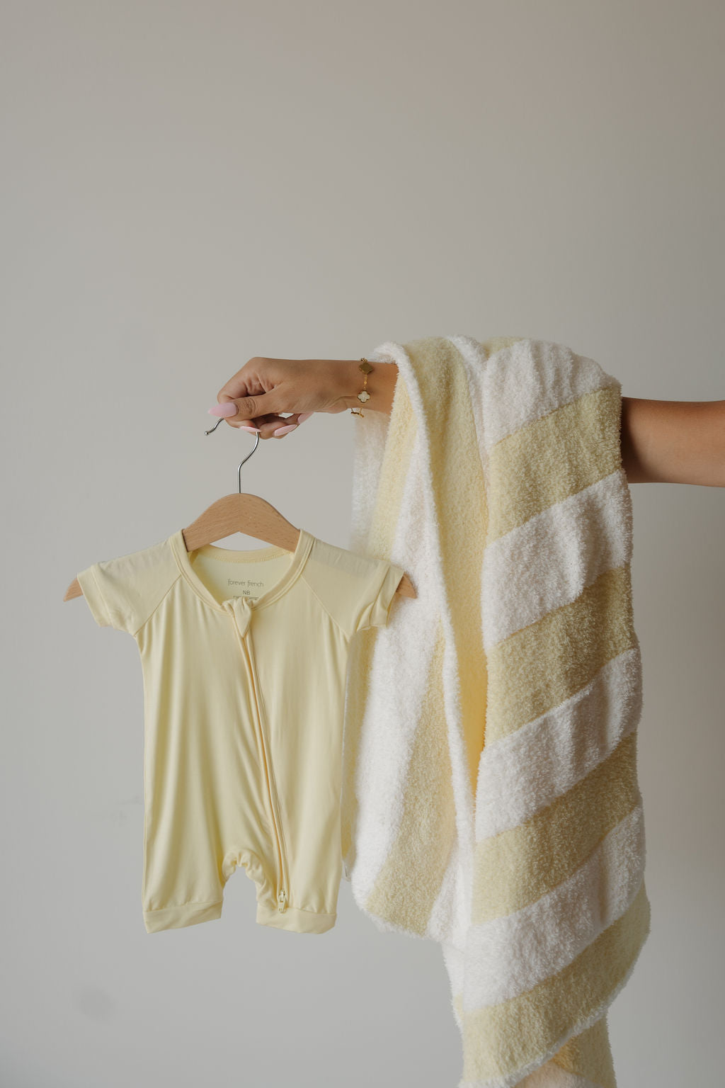 Shortie Bamboo Zip | Sunny
