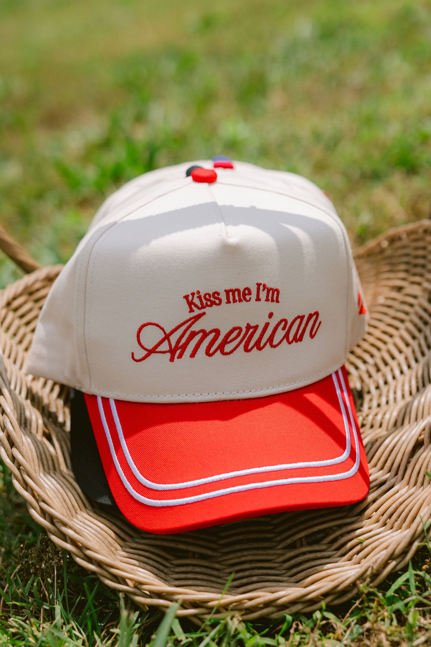 Kiss me I'm American - Red Vintage Trucker Hat