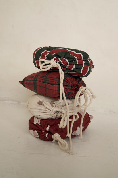 Muslin Crib Sheet | Christmas Plaid