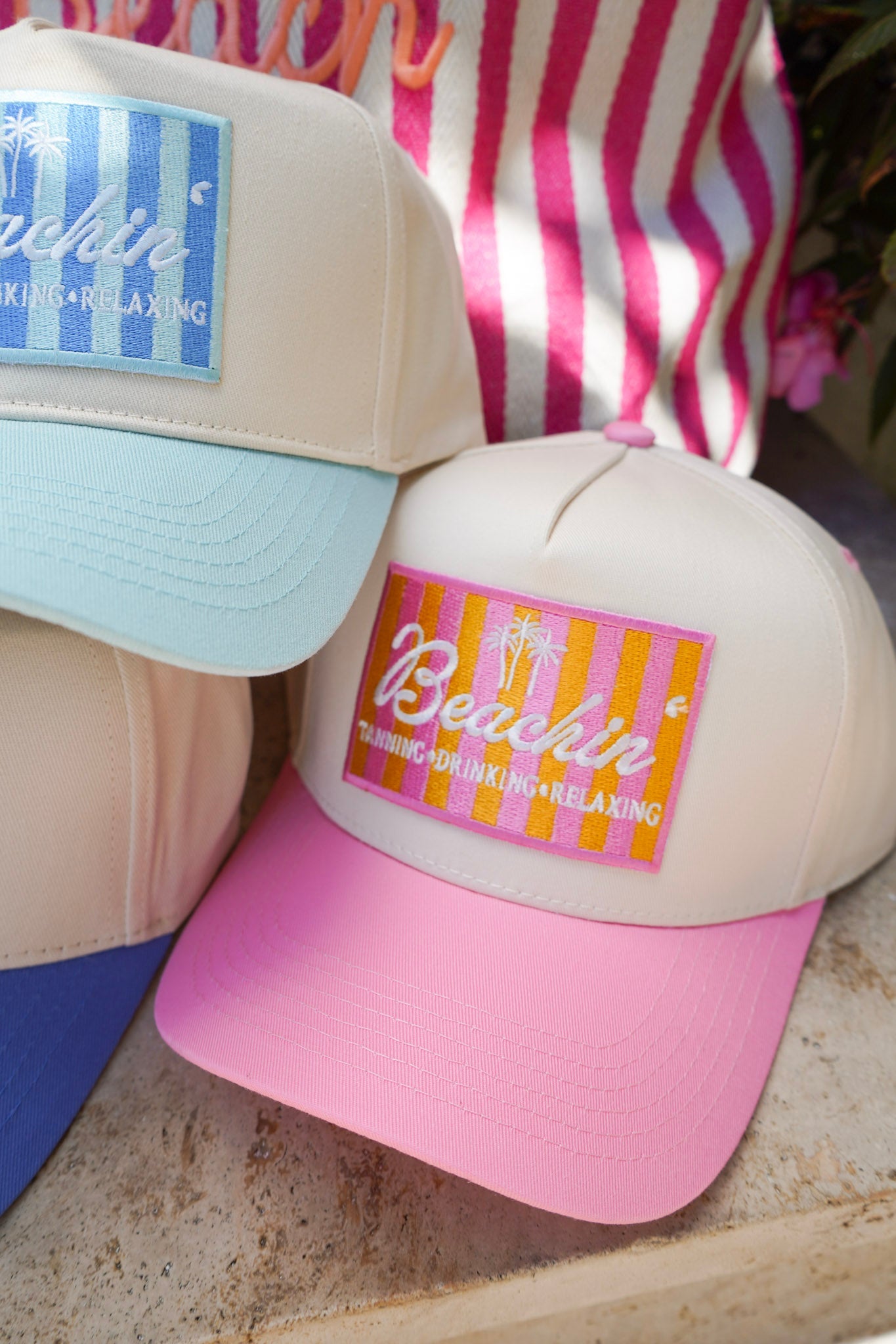 Beachin' - Vintage Trucker Hat
